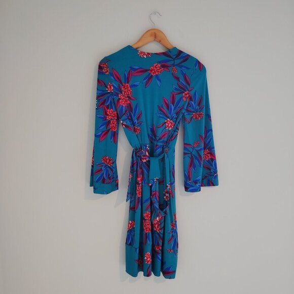 Calvin Klein Wrap dress size 4 - Picture 4 of 6